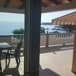 Slavica Apartment Rab Town